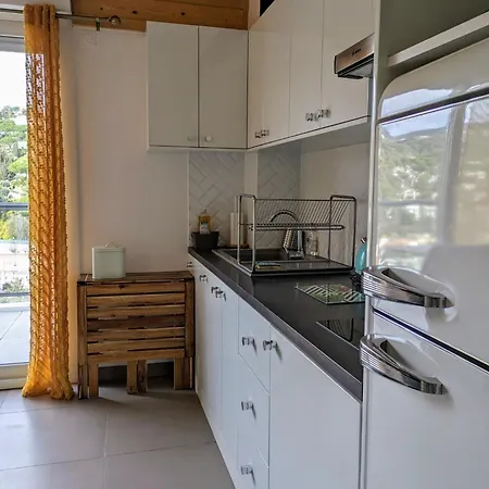 Appartement Calme Avec Vue Degagee *